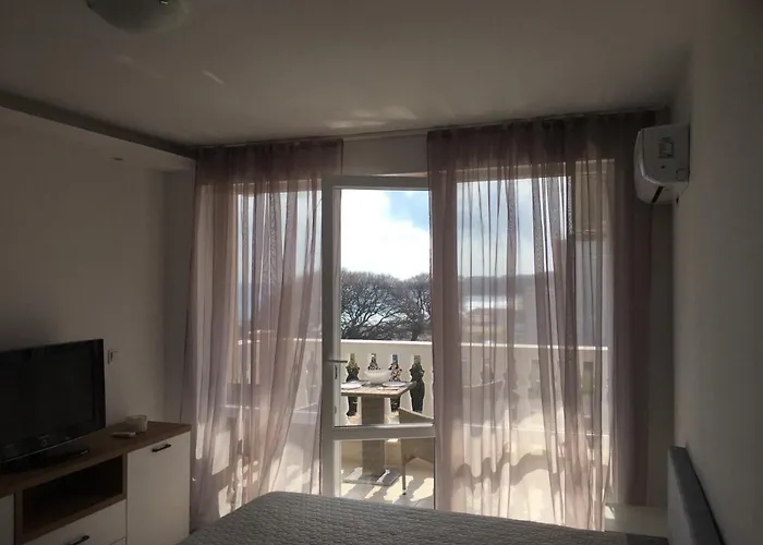 Appartamento студио симона 2 - първа линия море